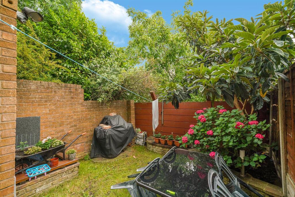 2 Dimmock Drive - x6XsA58GkeSDe8Rl64ae.jpg