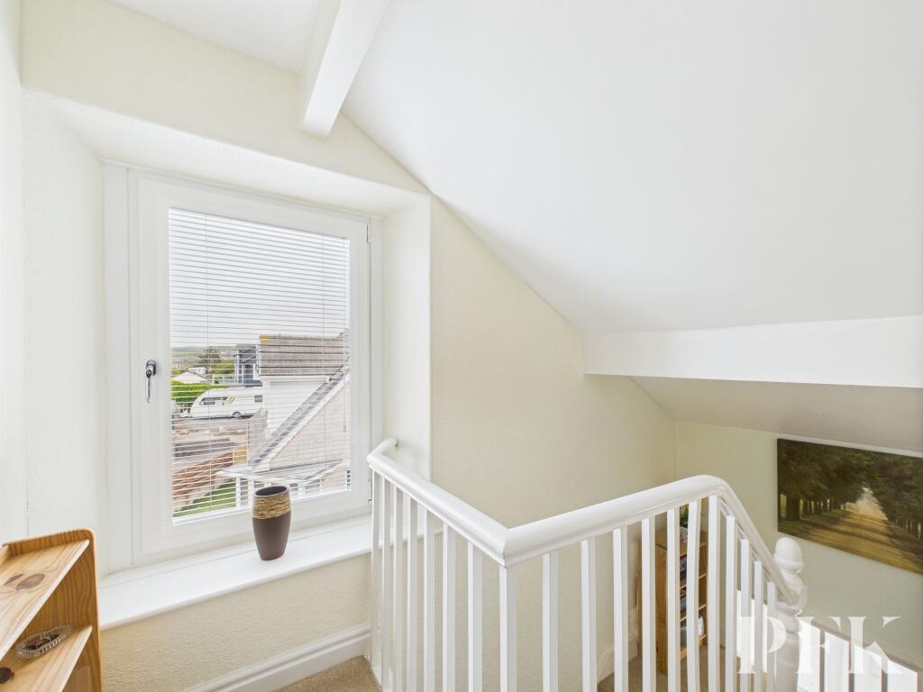 SECOND FLOOR LANDING