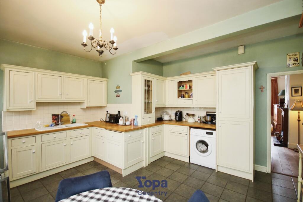 27a84b97-Kitchen 20Diner 204.JPG
