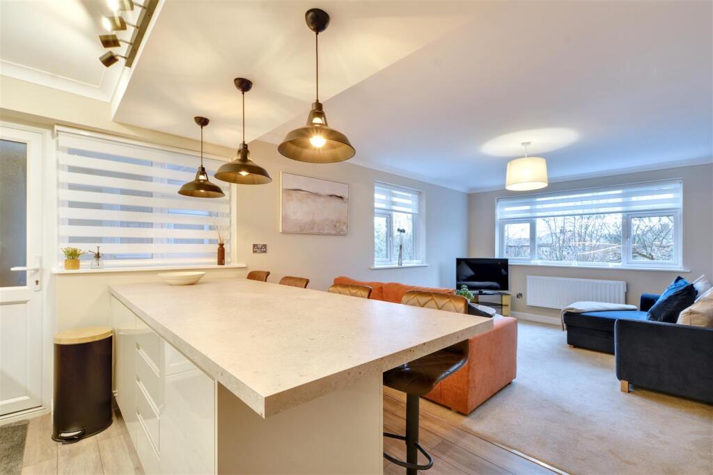 Open Plan Living/Kitchen