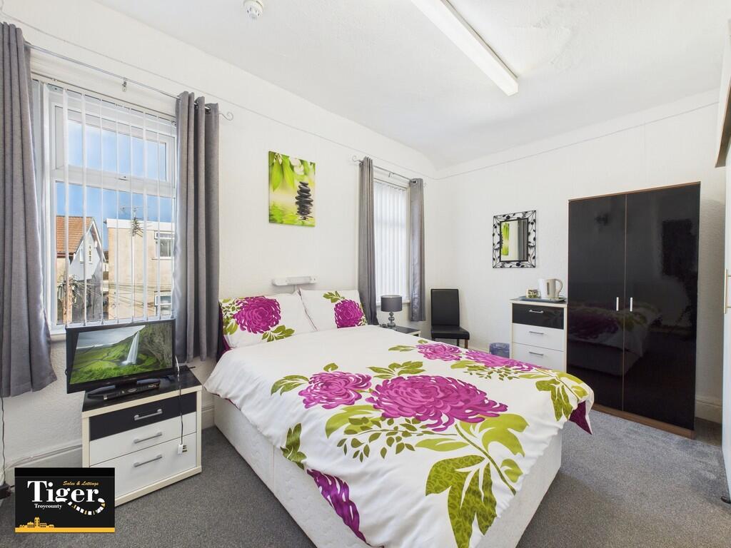 CAM03440G0-PR0426...