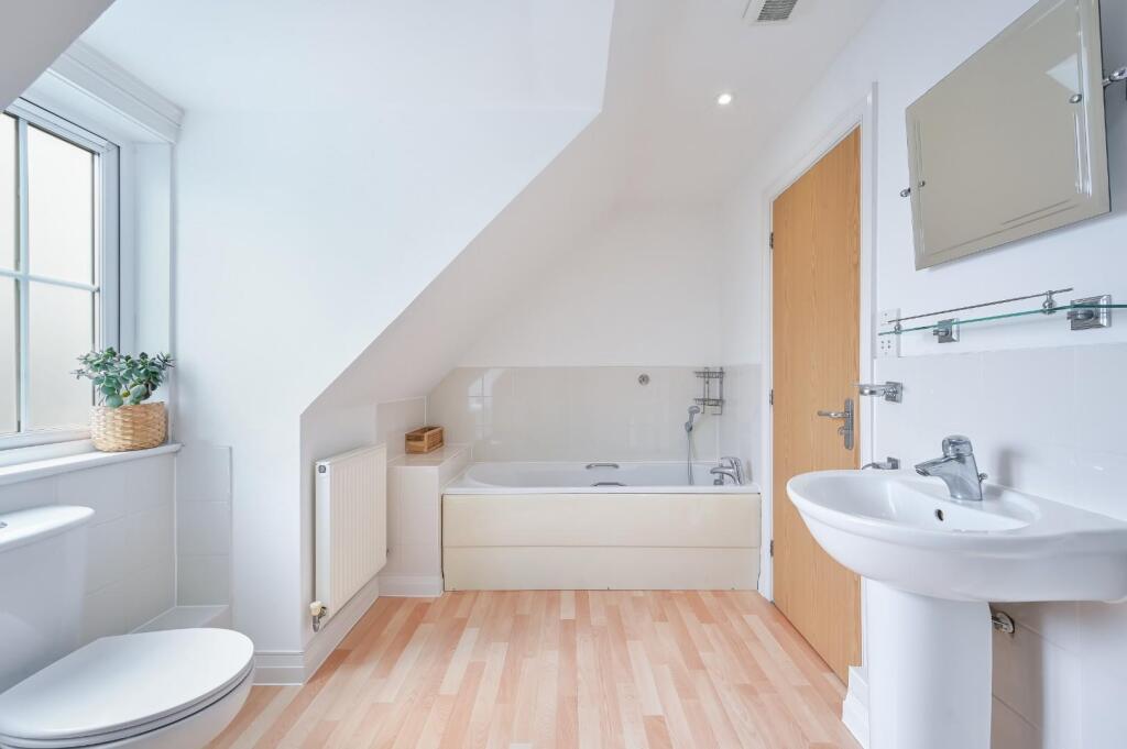 CANTERBURY CLOSE,  (17).jpg