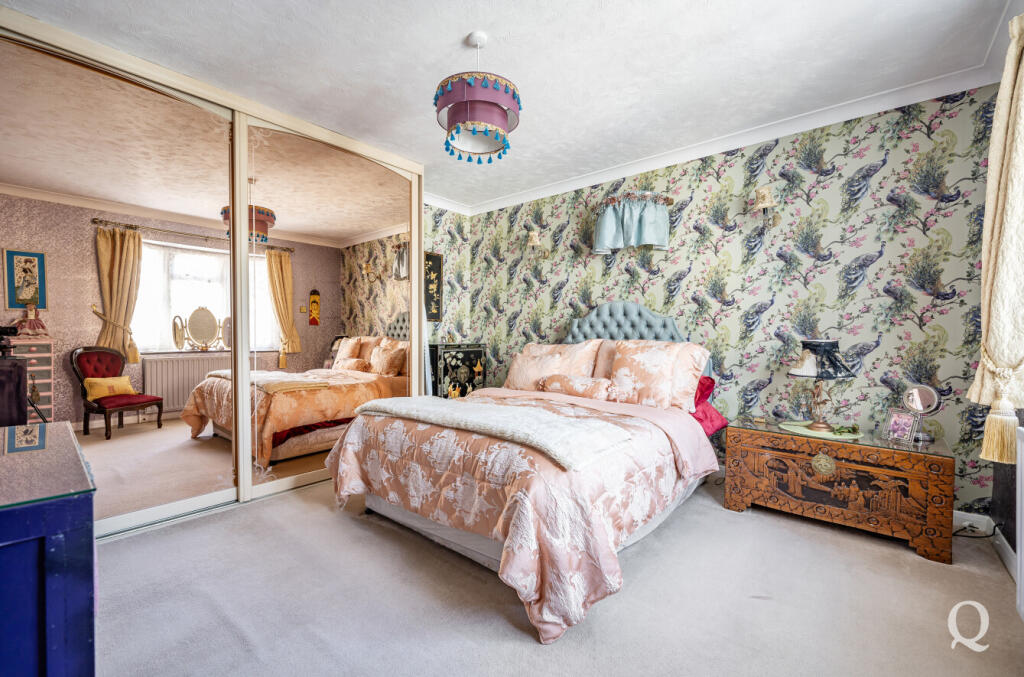 1c4e63ea-4bd8-4de...