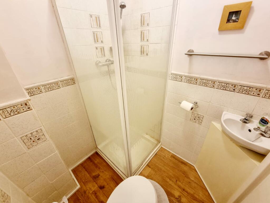 0b95916f-bc1e-43d5-b98e-078b5144ae20