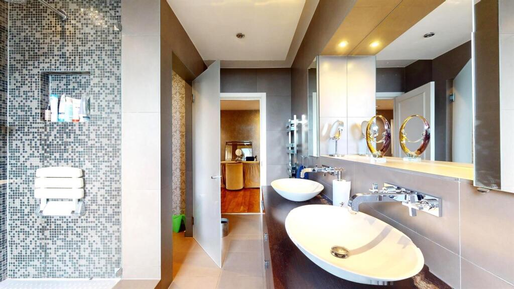 Property for sale in Battersea by Barrain London