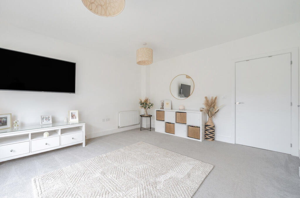 1316356-10-685d26...