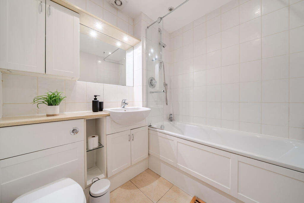 1396130-9-695bac5...