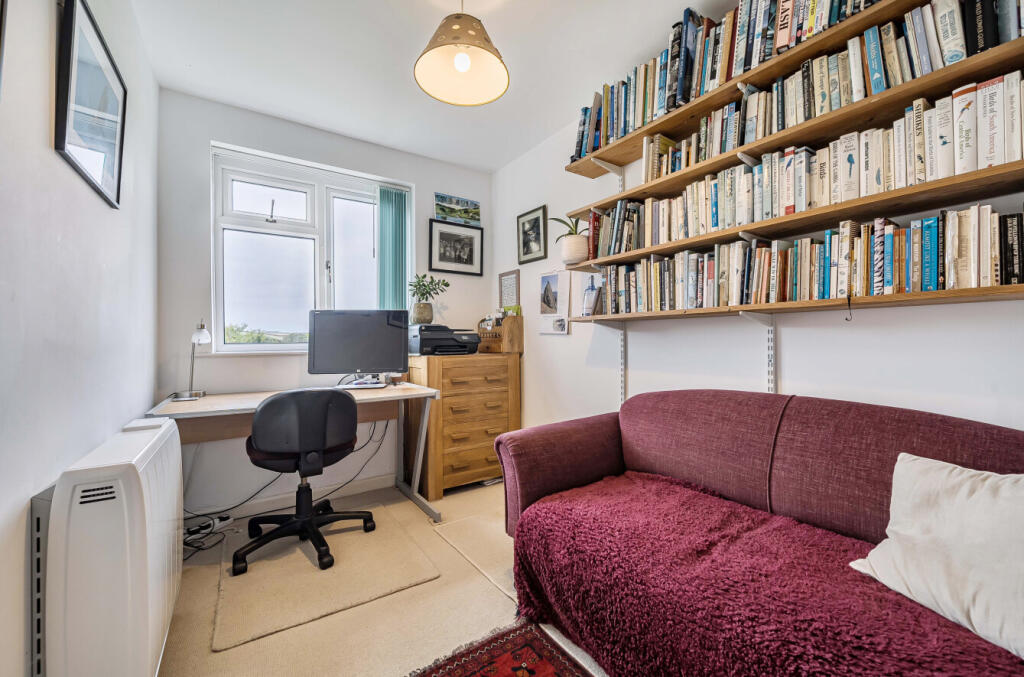 1343551-10-68a704...