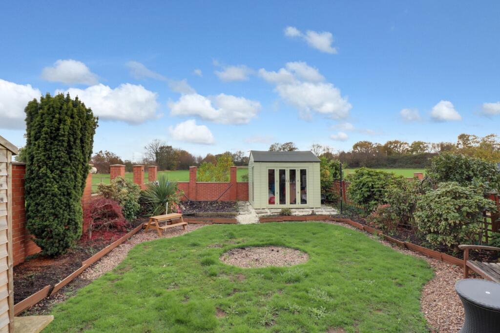 View of the rear garden 