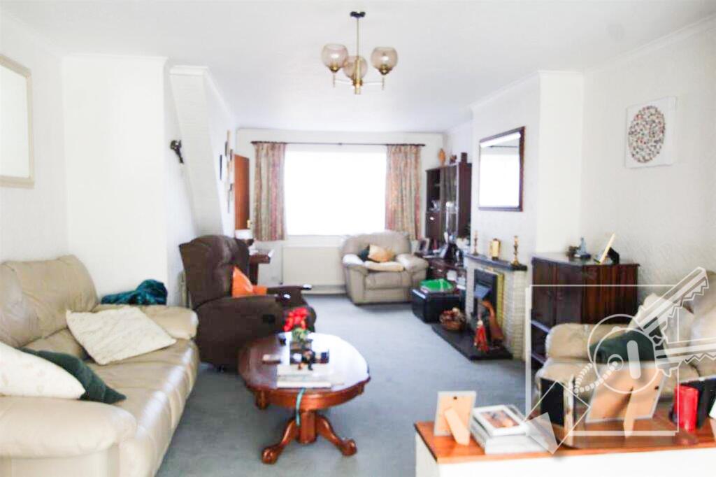 8. lounge area-2.jpg