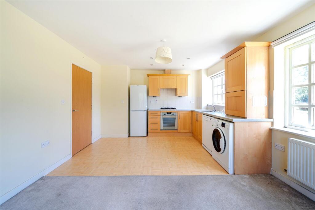 69 Reffield Close