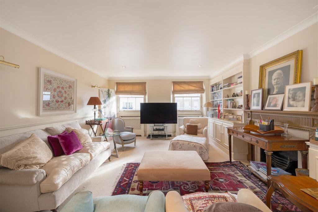 Flat 3, 3 Eaton Place Hi-15.jpg