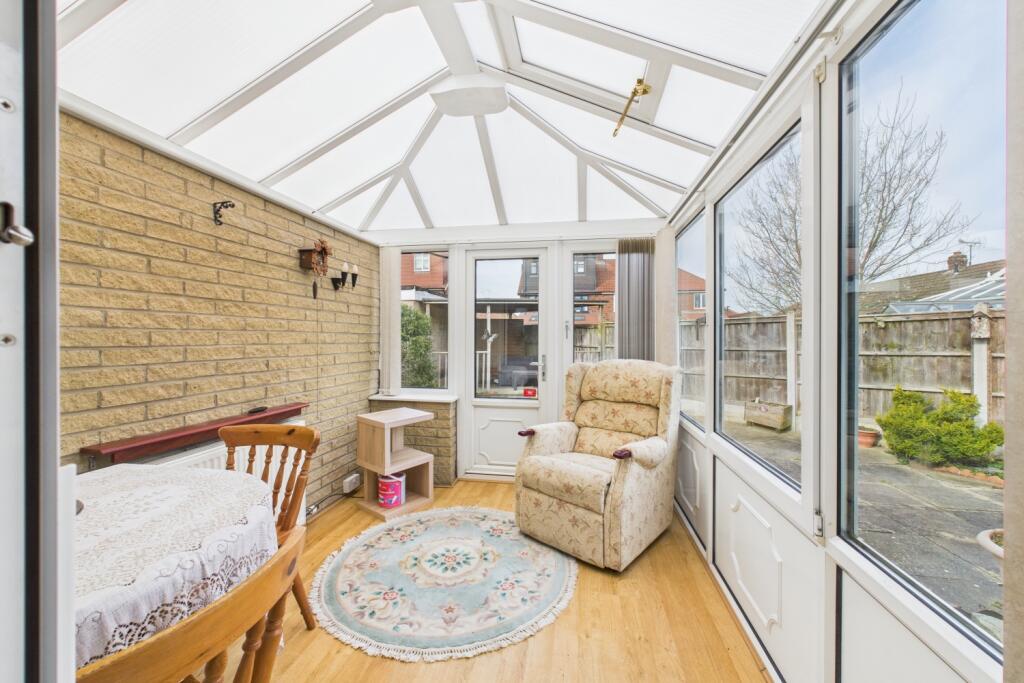 CAM03162G0-PR0223-STILL014