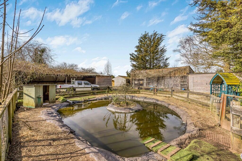 Sunnycroft, North...