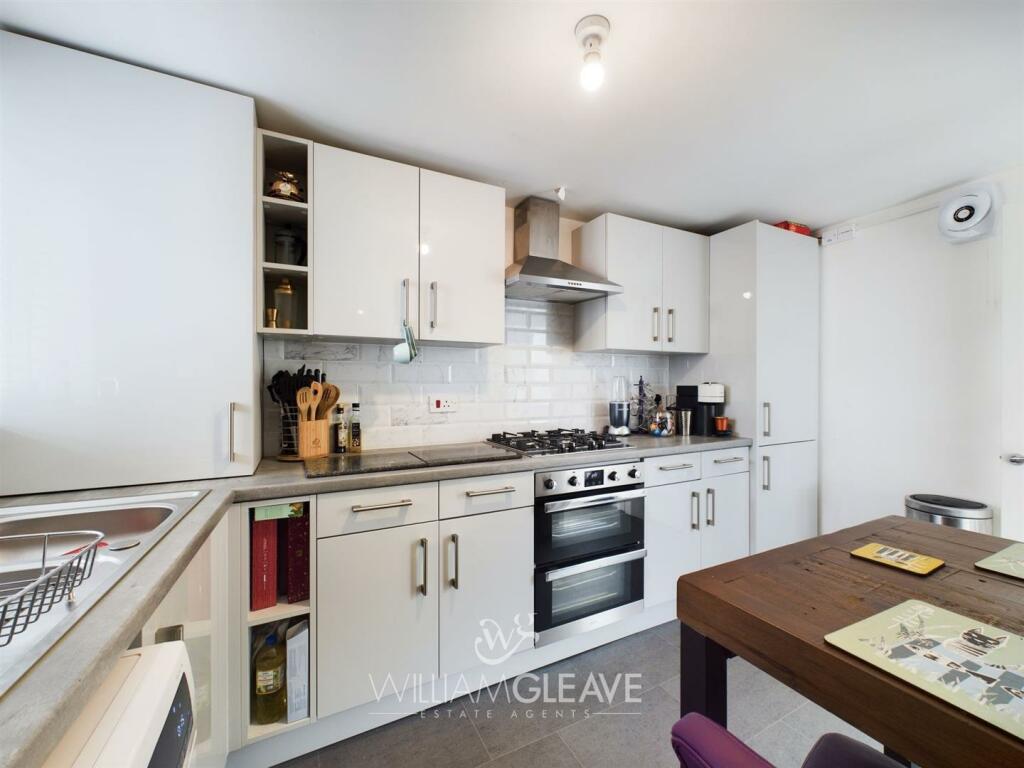 CAM01993G0-PR0007-ST