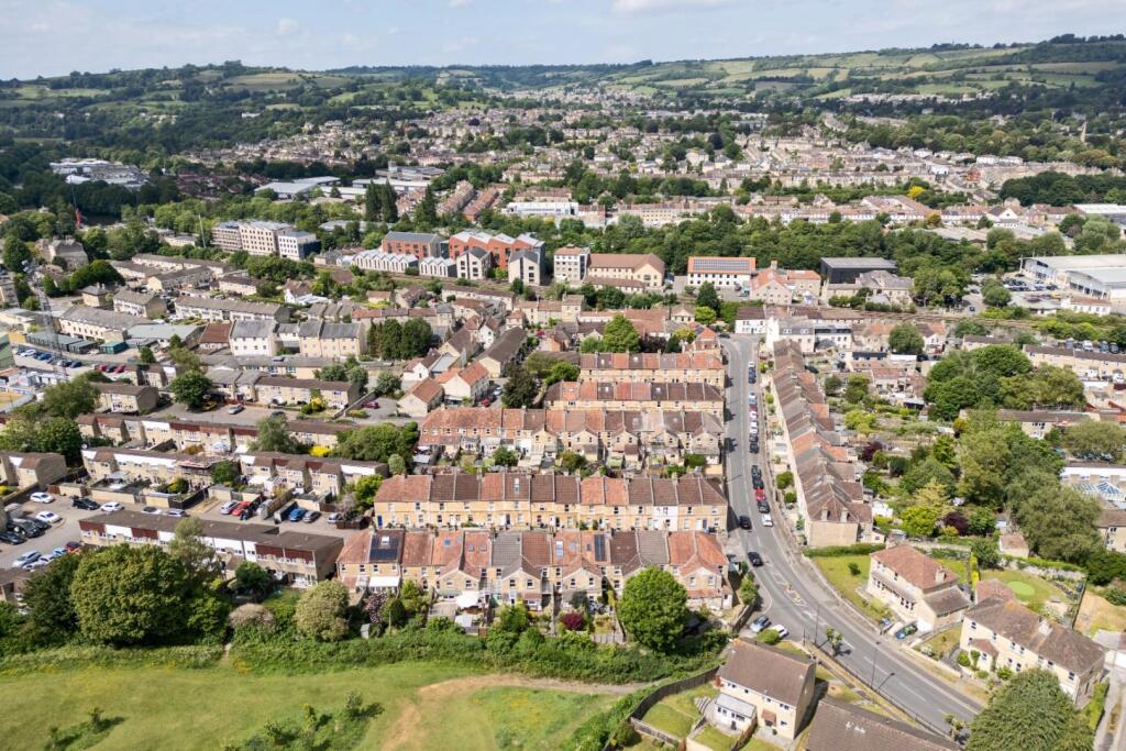 25 Highland Road, Bath BA2 1DY - Aerial-9.jpg