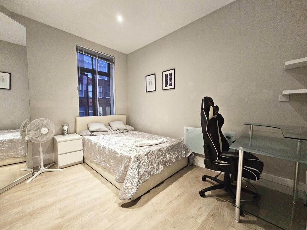 Finchley Road, London, NW3