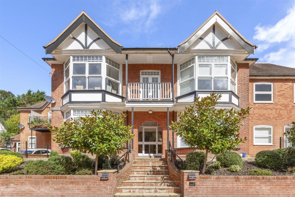 Flat 9 Chilworth House, Rectory Avenue, HP13 6HN-1