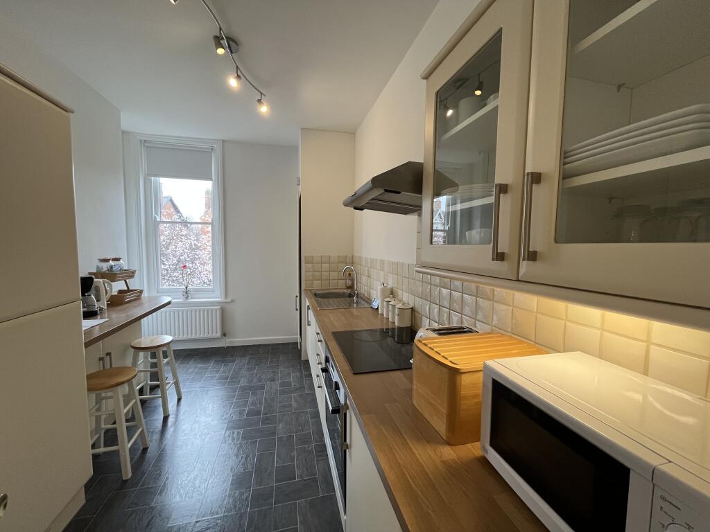 kitchen 2.jpeg