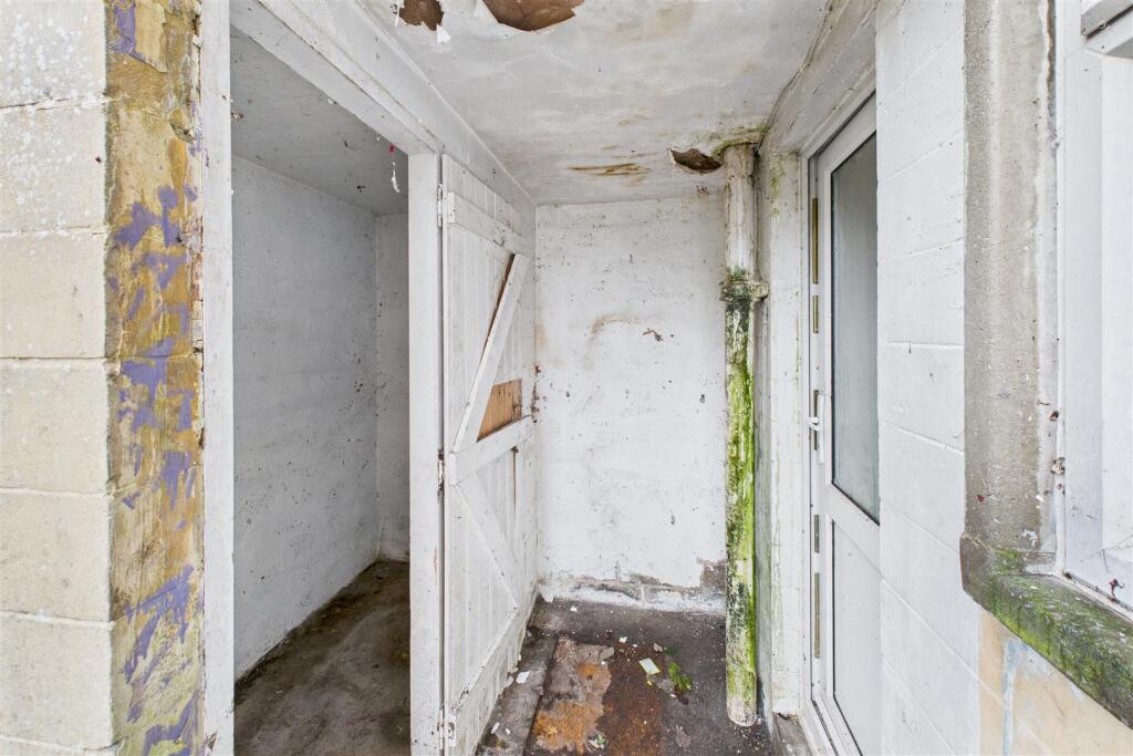 85 Stirtingale Road, Kingsway, Bath BA2 2NG | Free