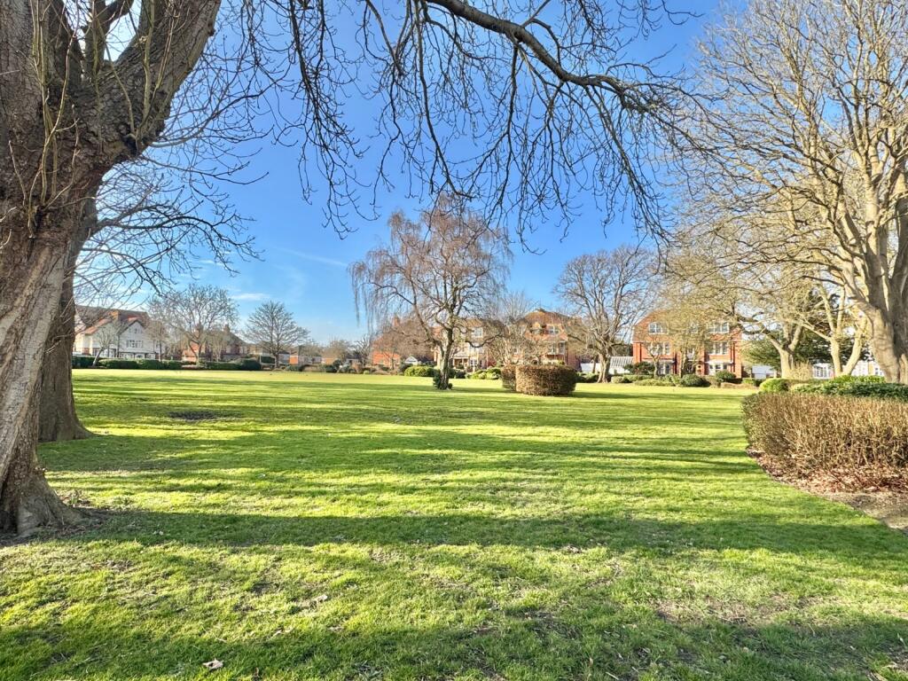 Grimston Gardens