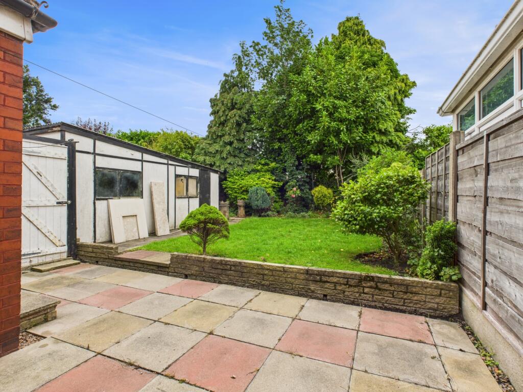 CAM03729G0-PR0069-STILL023