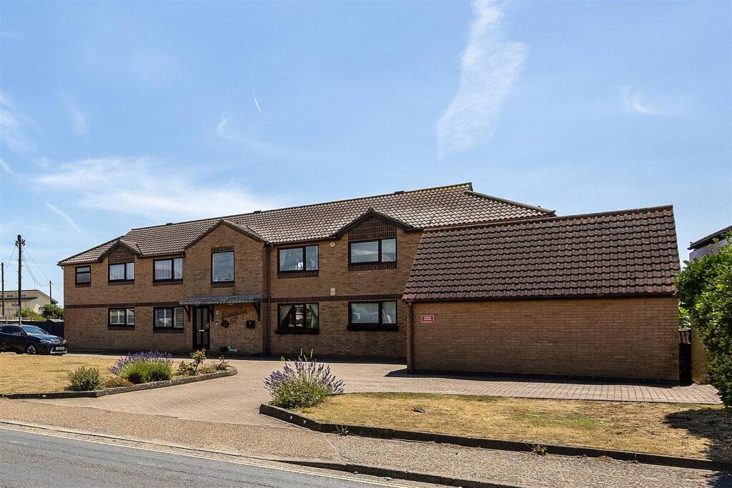 Brighton Road, Pebble View, 2-027.jpg