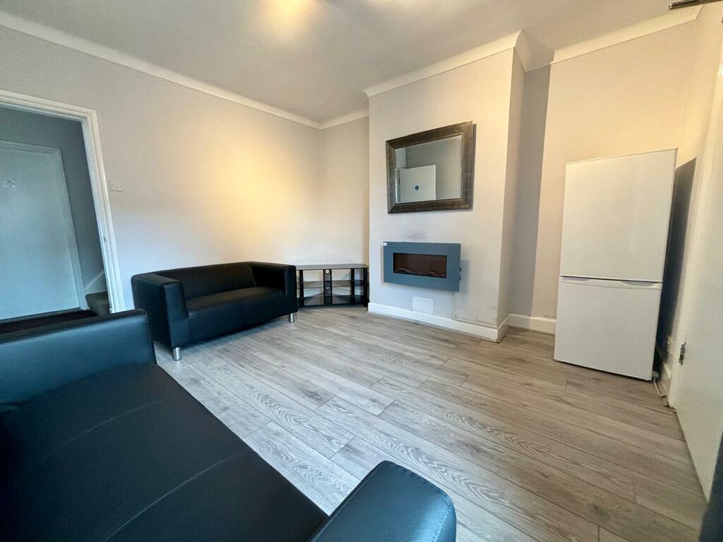 4 Bed House