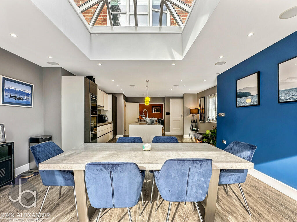 20241017_13575272...