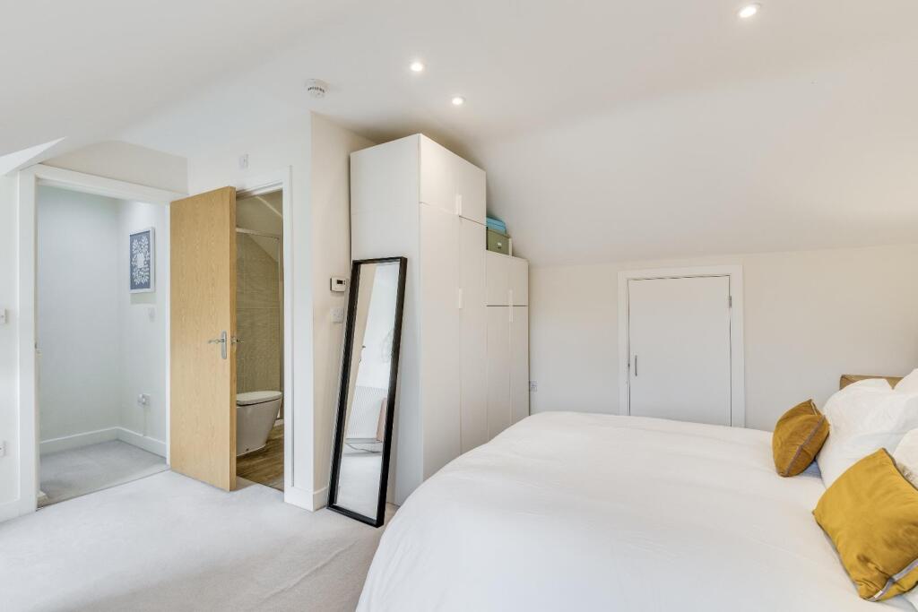 Railway Street 97-7.jpg