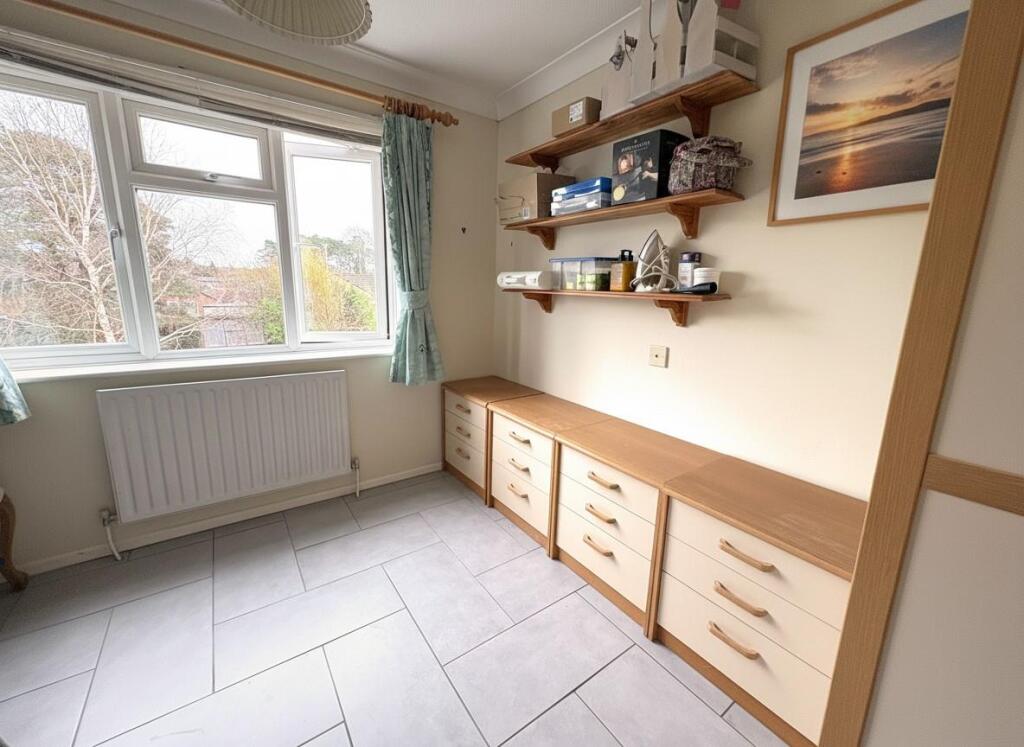 7. bedroom copy.jpg