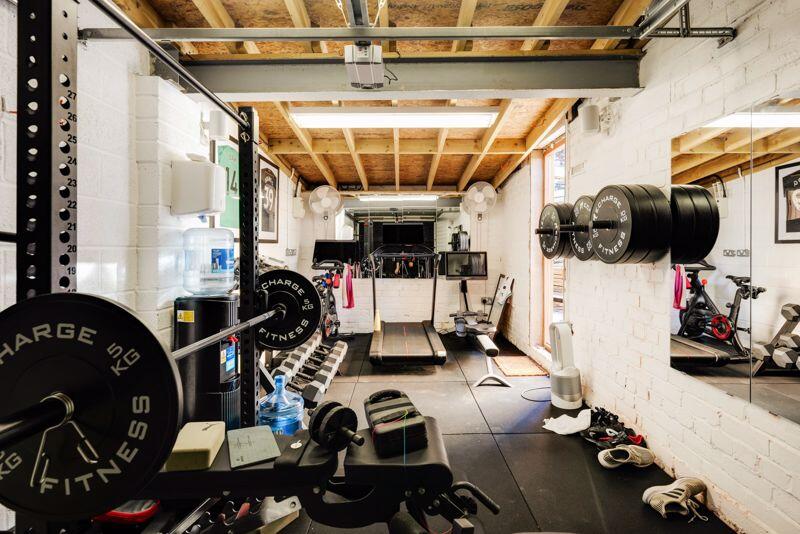 Garage/Gym