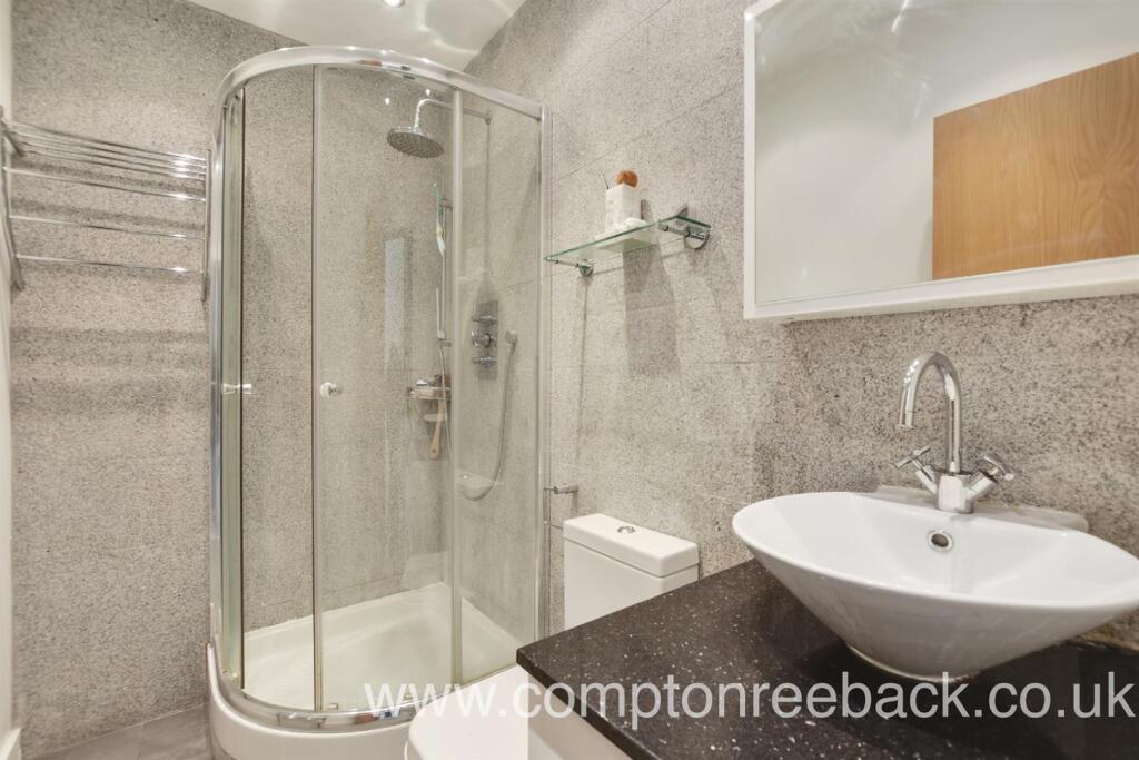 En suite shower room