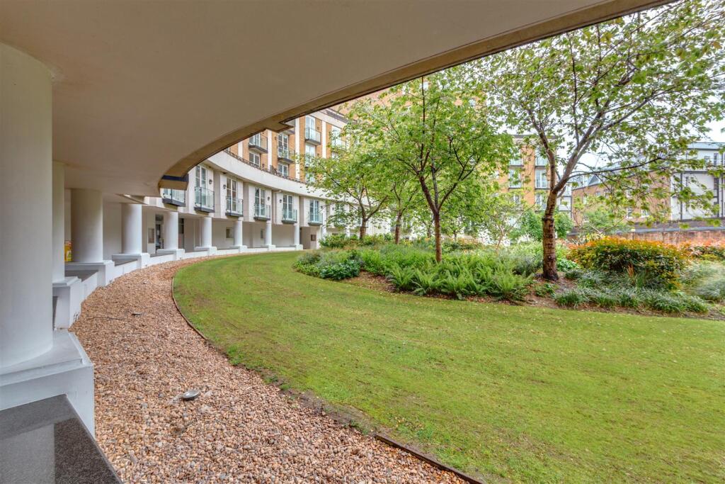 Albert's Court