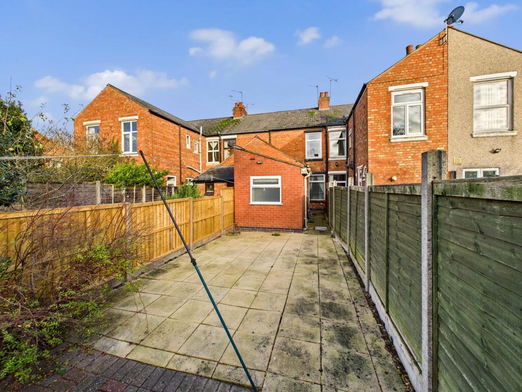 CAM05192G0-PR0186-STILL005