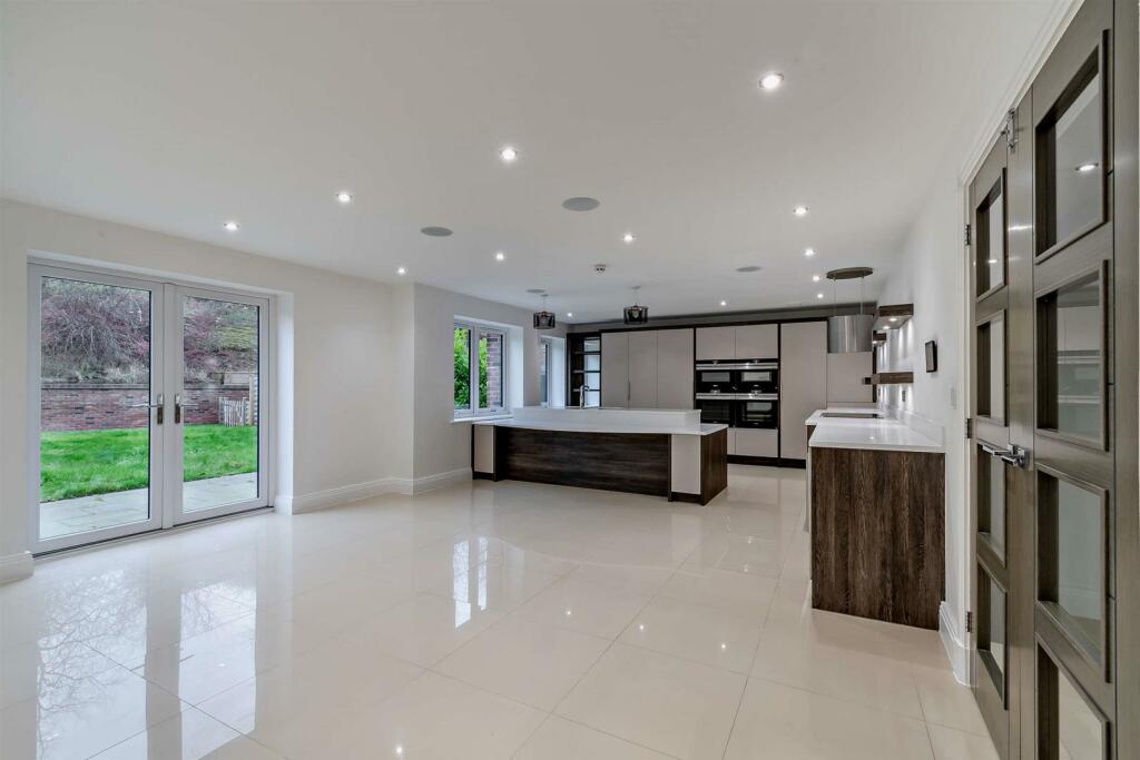 8629922-interior45-800.jpg