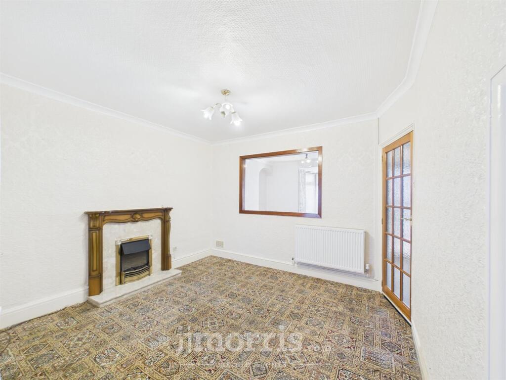 Living/Television Room