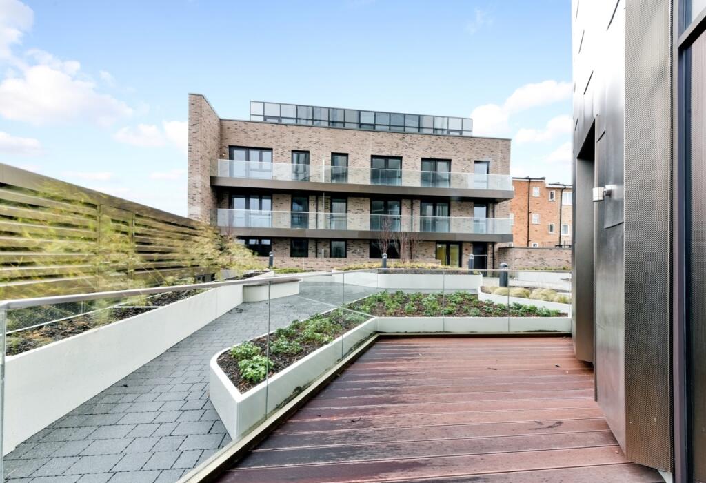 FiftySevenEast, King