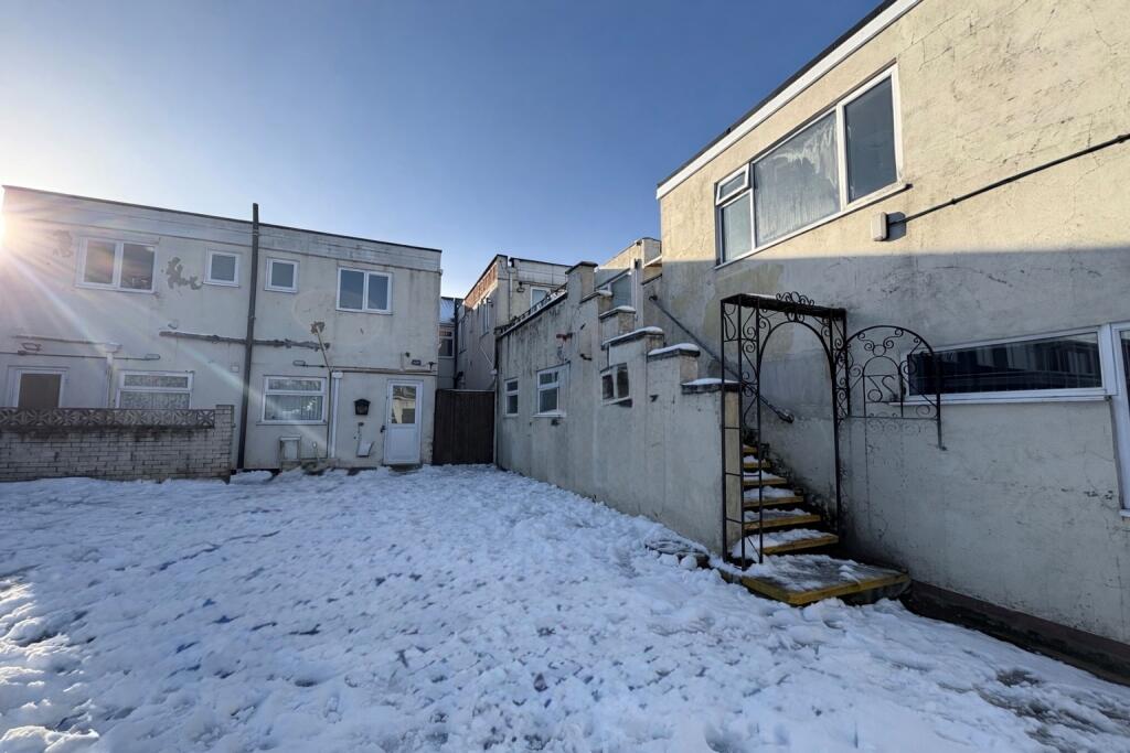 Hednesford Road, Heath Hayes, WS12