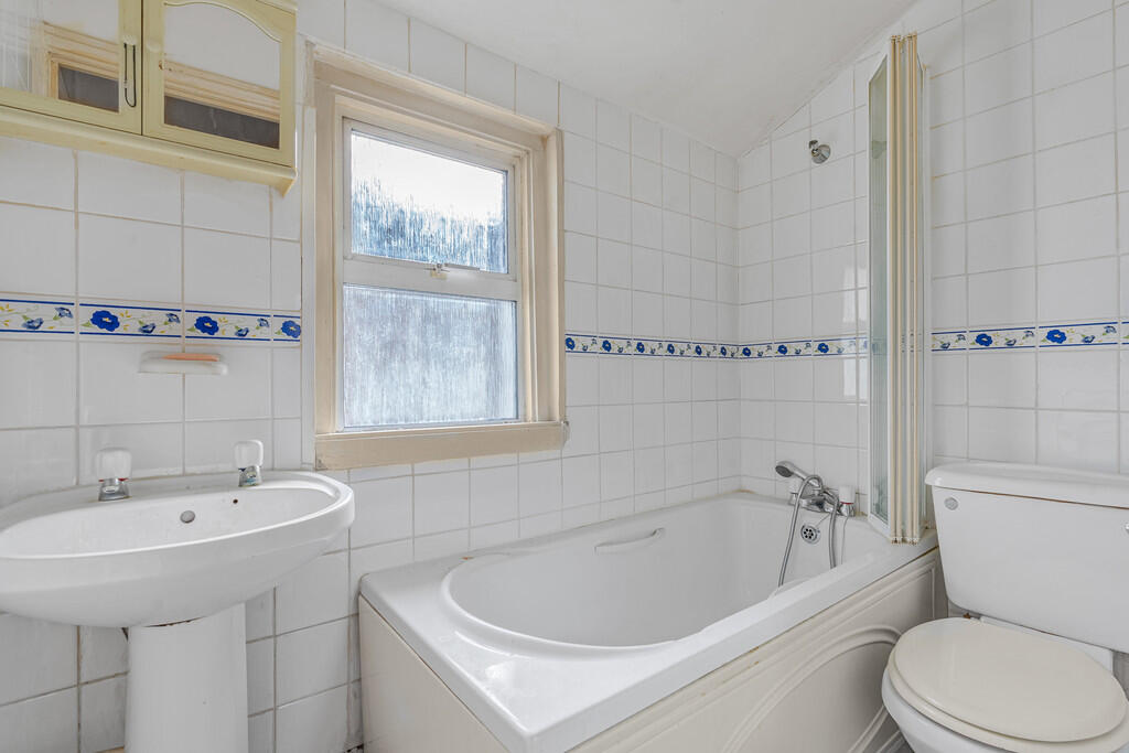 Eccleston Road (1...