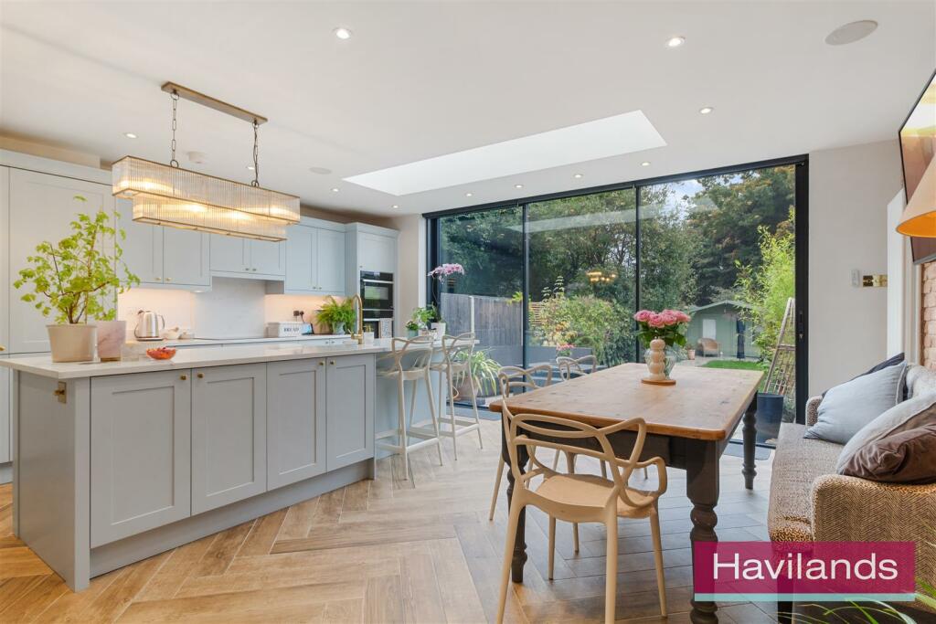 Halstead Road-9.jpg