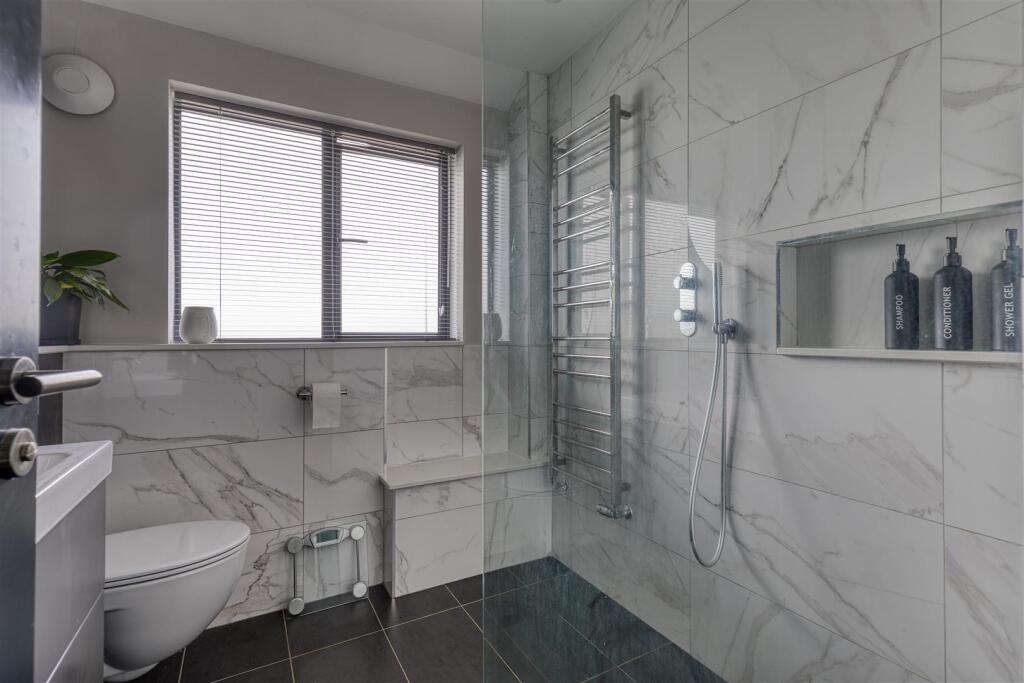 Luxury Family Shower Room