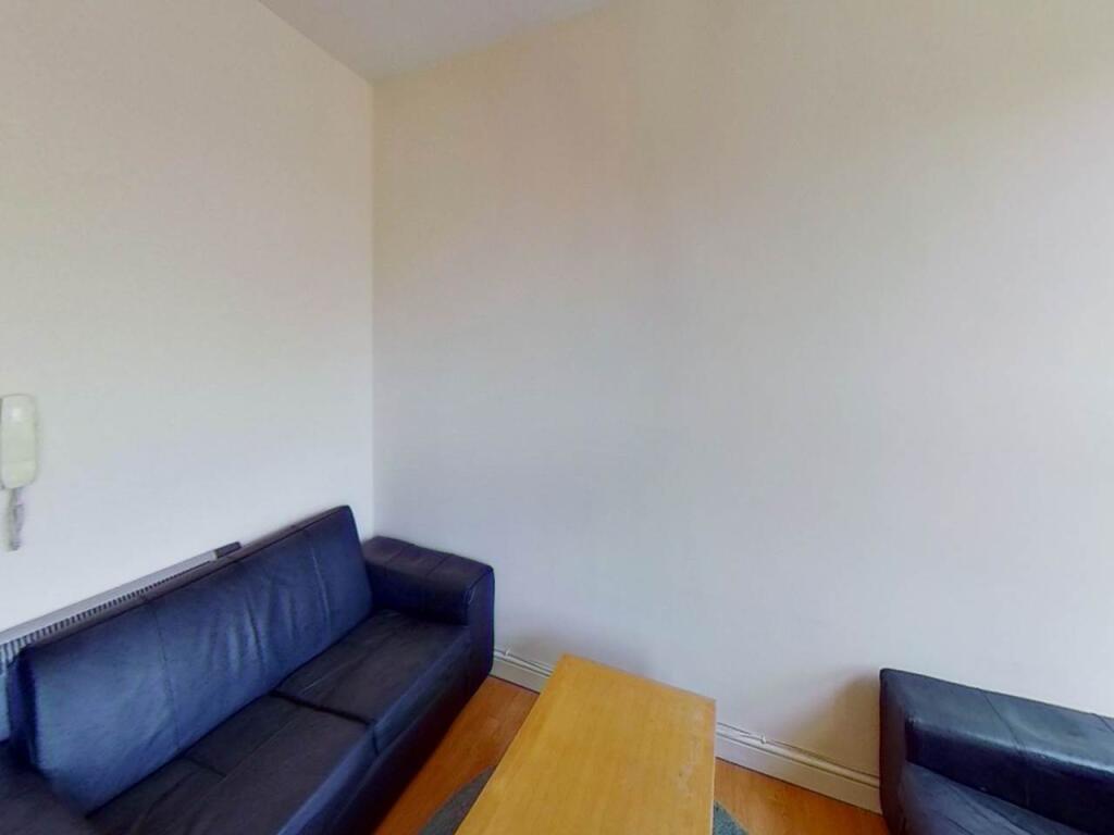 F4-34-Penarth-Road-L