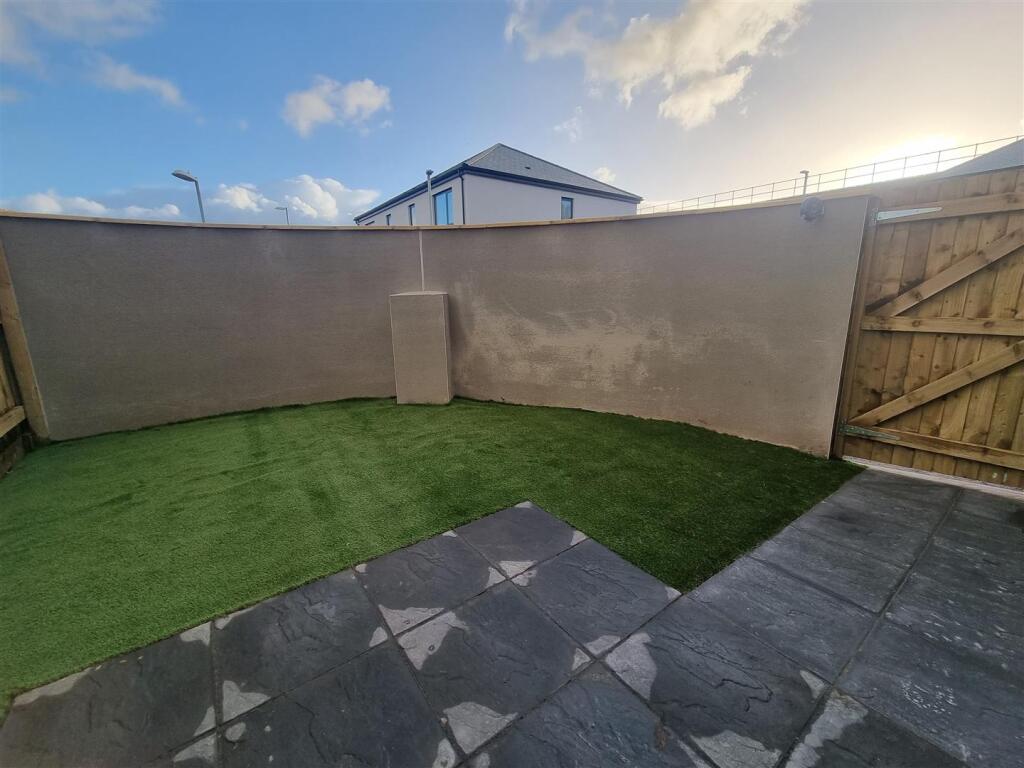 GARDEN.jpg
