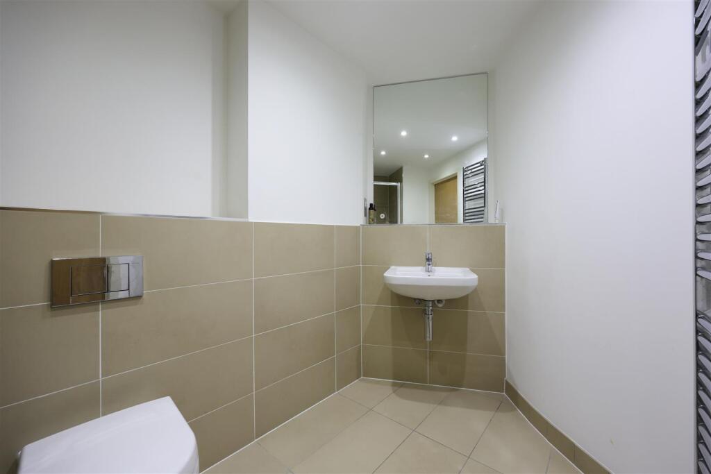 229 The Crescent 21.JPG