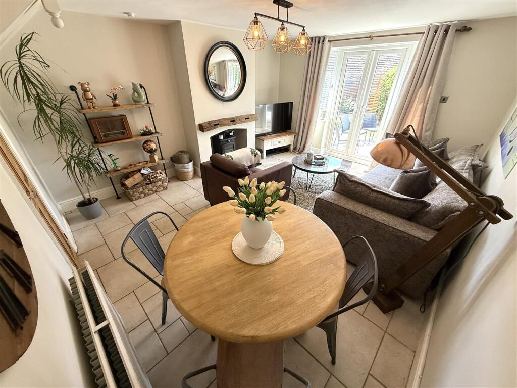 Living Room Diner