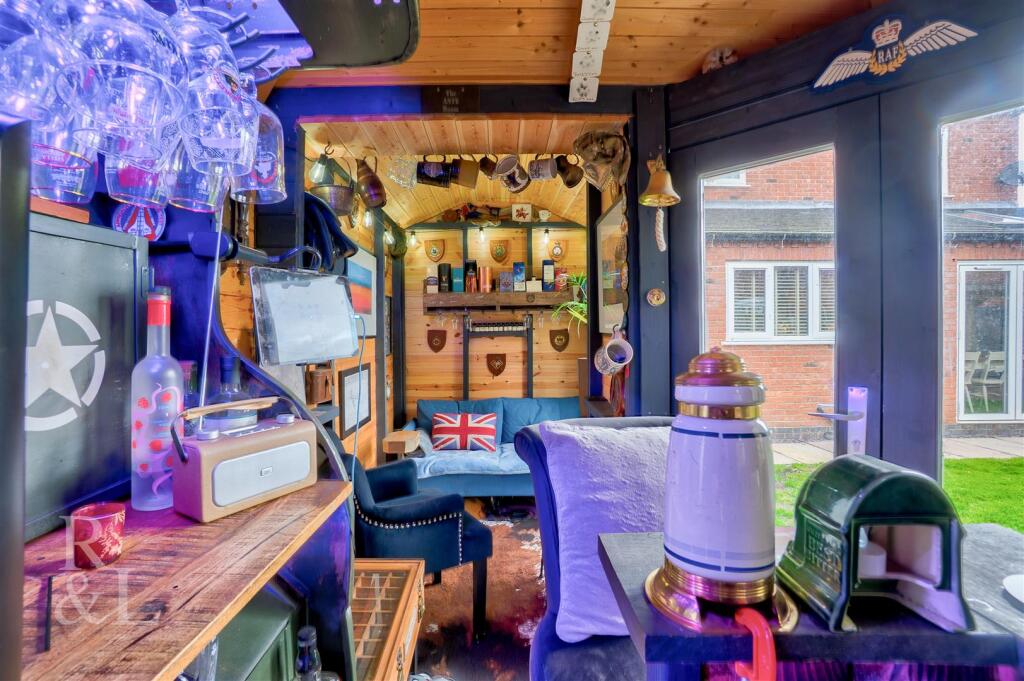 20 Ragley Close (35).jpg