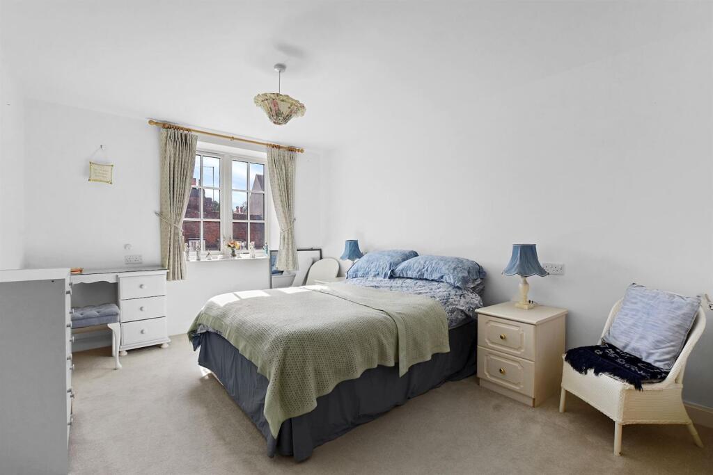 03-23a4GCMCS - 11 Chiltern Place - Bedroom -Origin