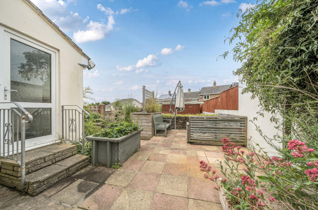 1311008-12-684c2c...