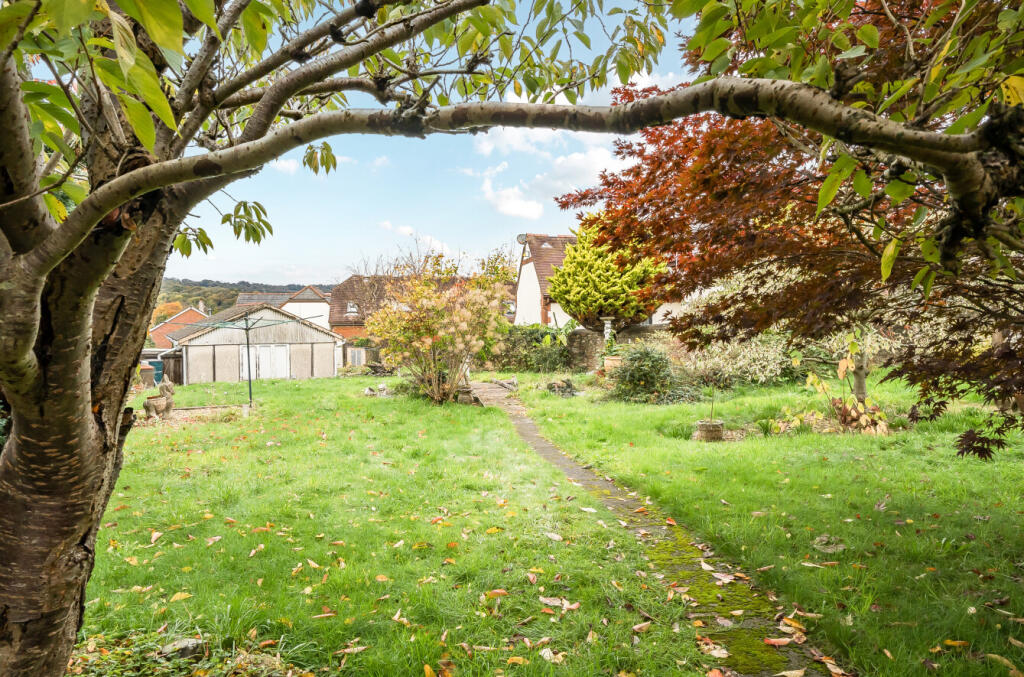 1370814-10-68f772...